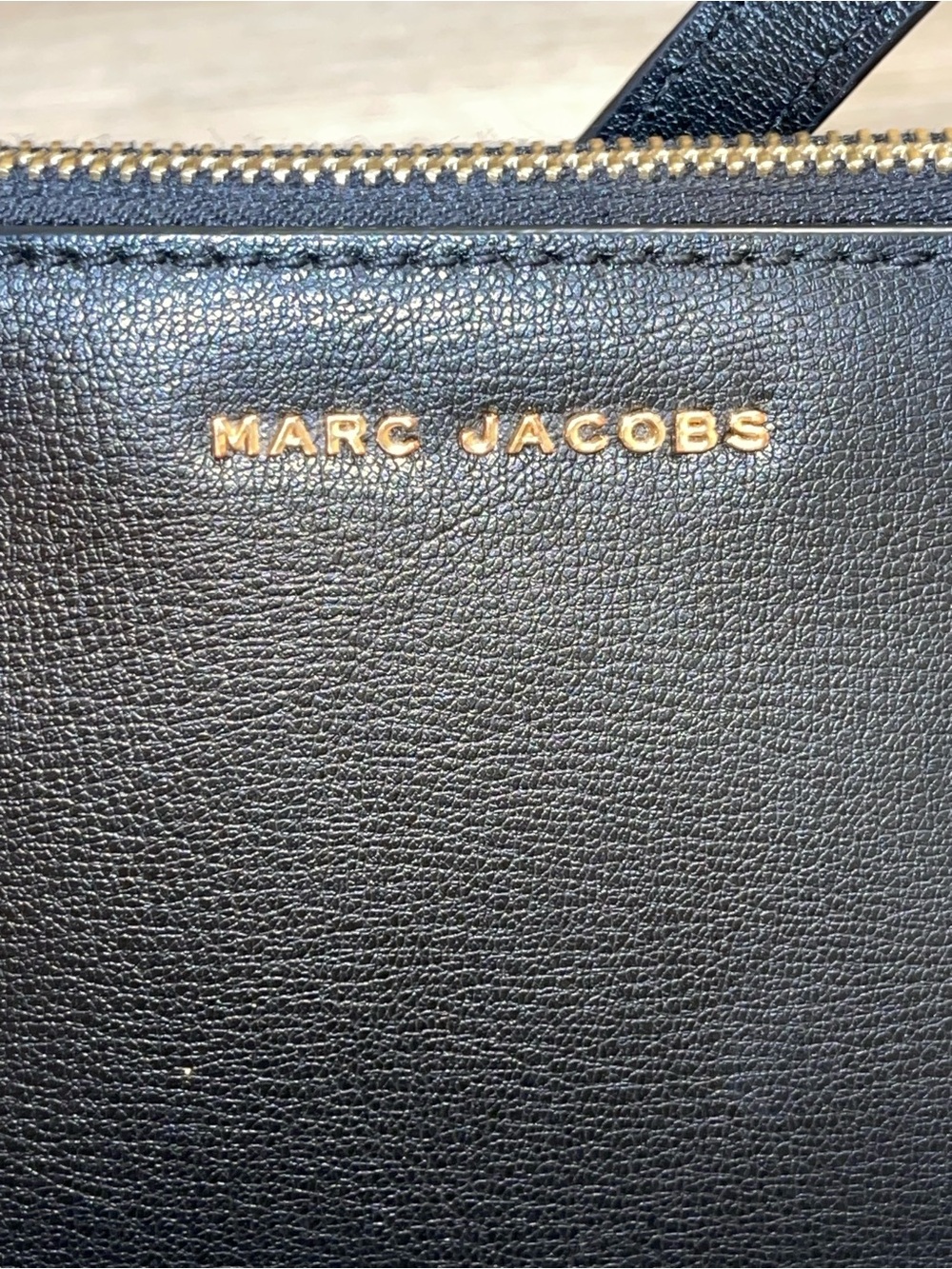 Marc Jacobs The Commuter Black Leather Crossbody Bag - Picture 2 of 10